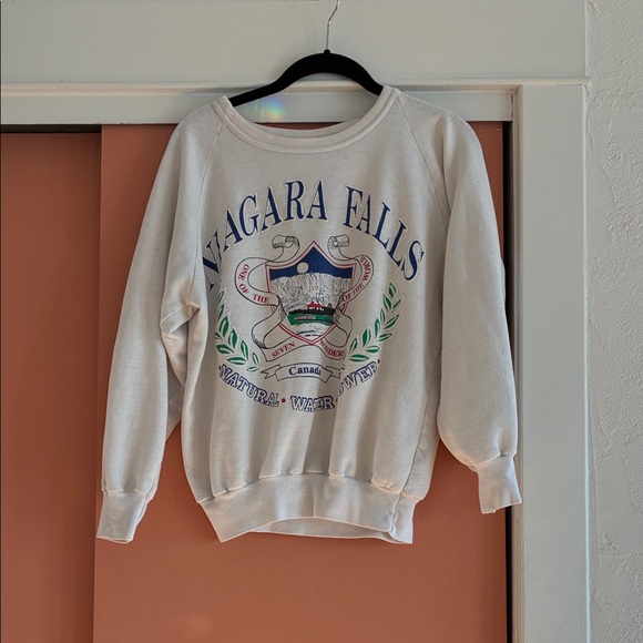 Vintage Sweaters - Niagara Falls Graphic Sweatshirt